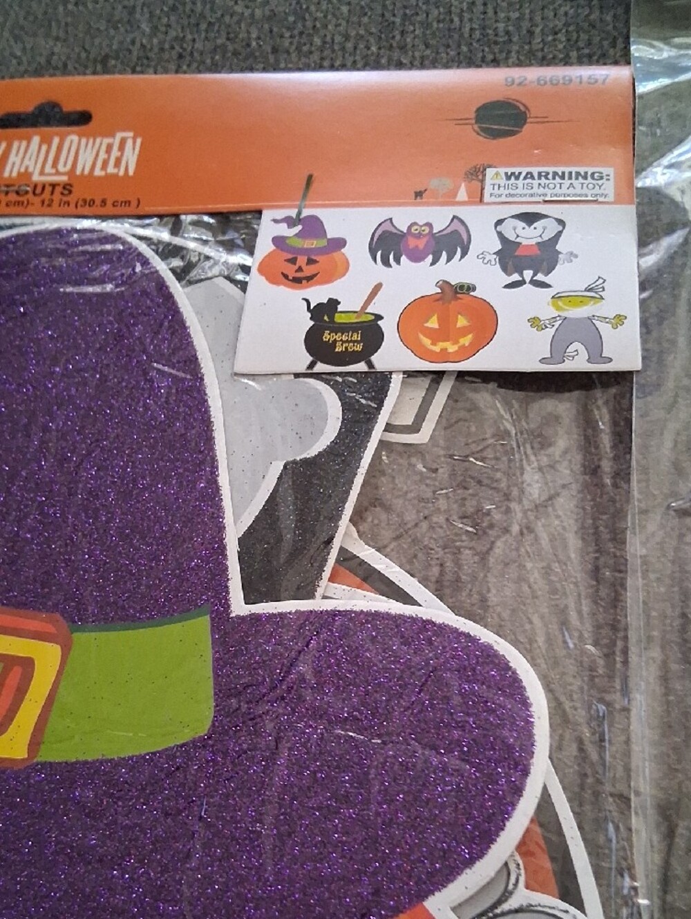 Halloween Paper Cut Outs Set Of 6 - Picture 4 of 7